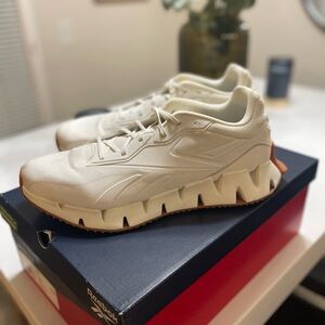 Size 11.5 - Used Reebok Men's Zig Dynamica